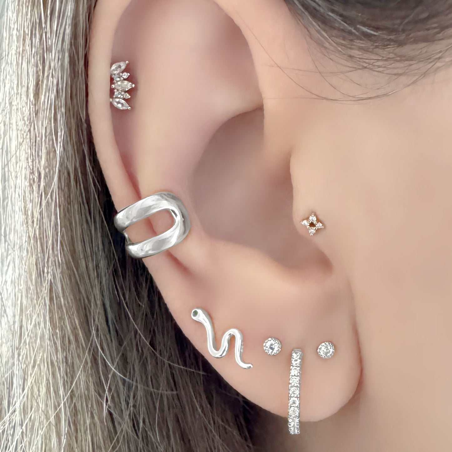 Chunky White Gold Ear Cuff & Snake Earrings on Model